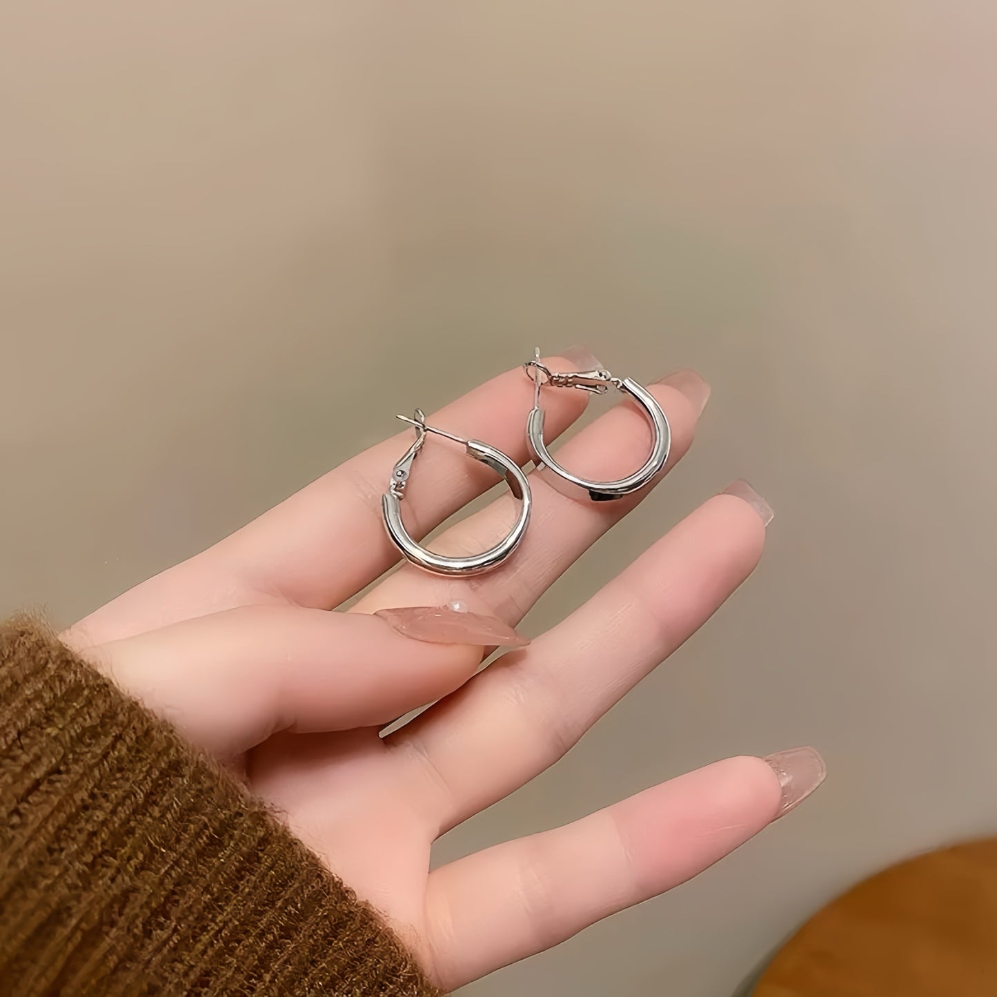 Silver Hoop